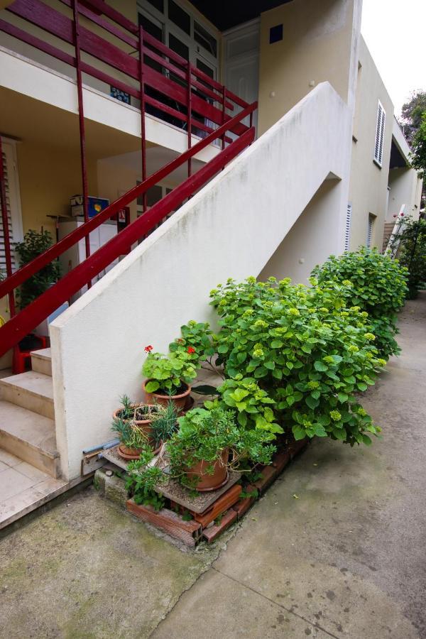 Apartment Passage