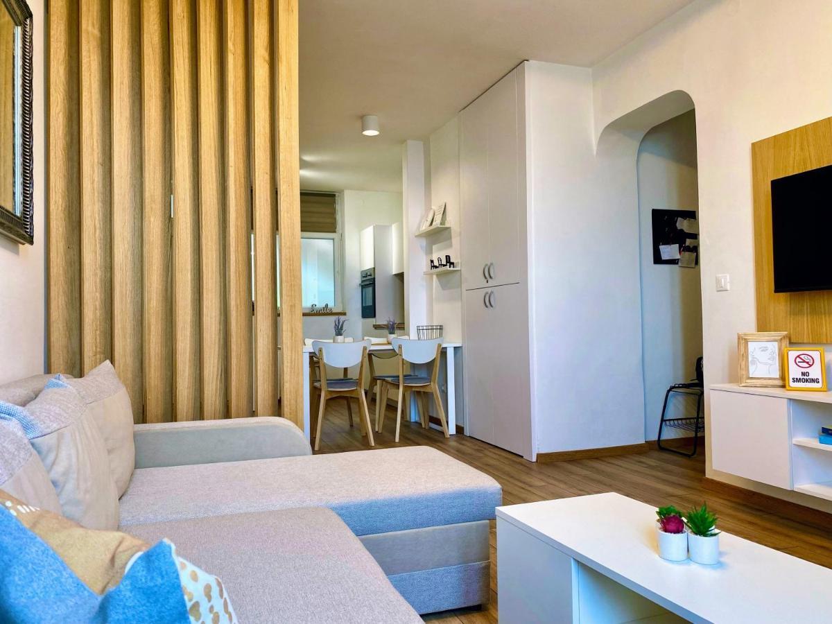 Passage Apartment *